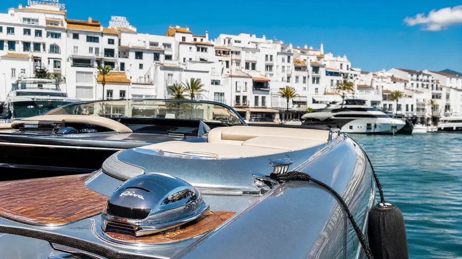Puerto Banus Marina Guide: Mooring Fees, Parking & Shops